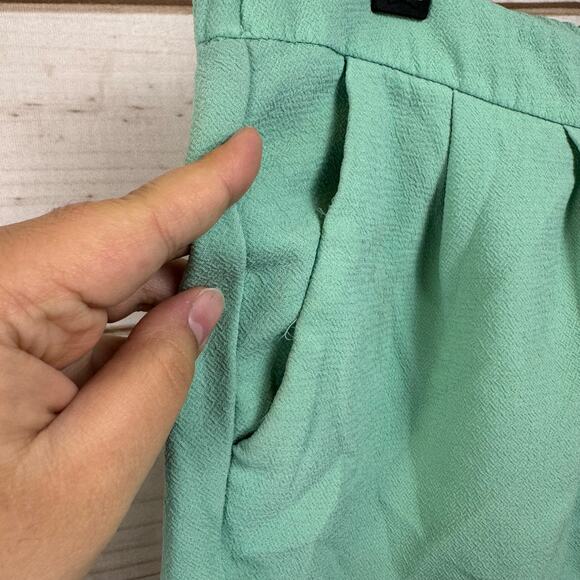 Mossimo Mint Green Pleated Short Shorts Size XL - Picture 3 of 7